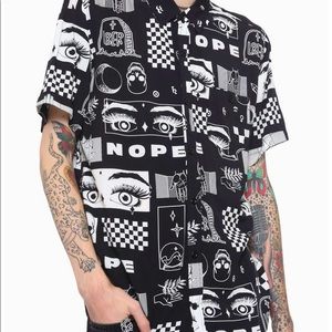 Hot Topic Nope Woven Button-Up (MD)